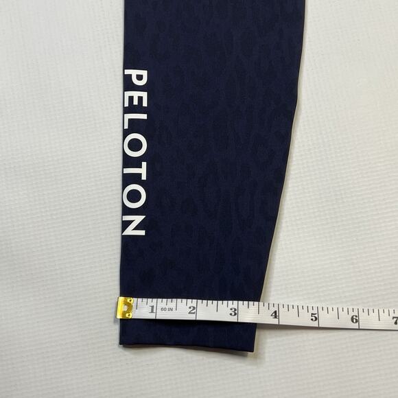 Peloton Leggings Womens XS Blue Cheetah Print Move Mission Yoga Athleisure - Picture 5 of 10